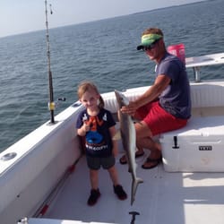 Papa Bear Charters - Catching a shark