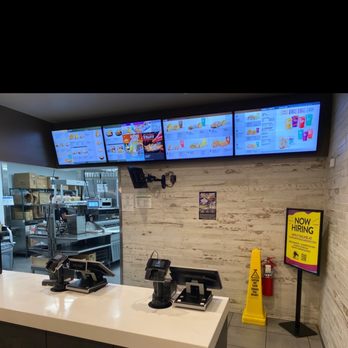 Taco Bell - Counter - Fast Food Near Me - Beaver, West Virginia