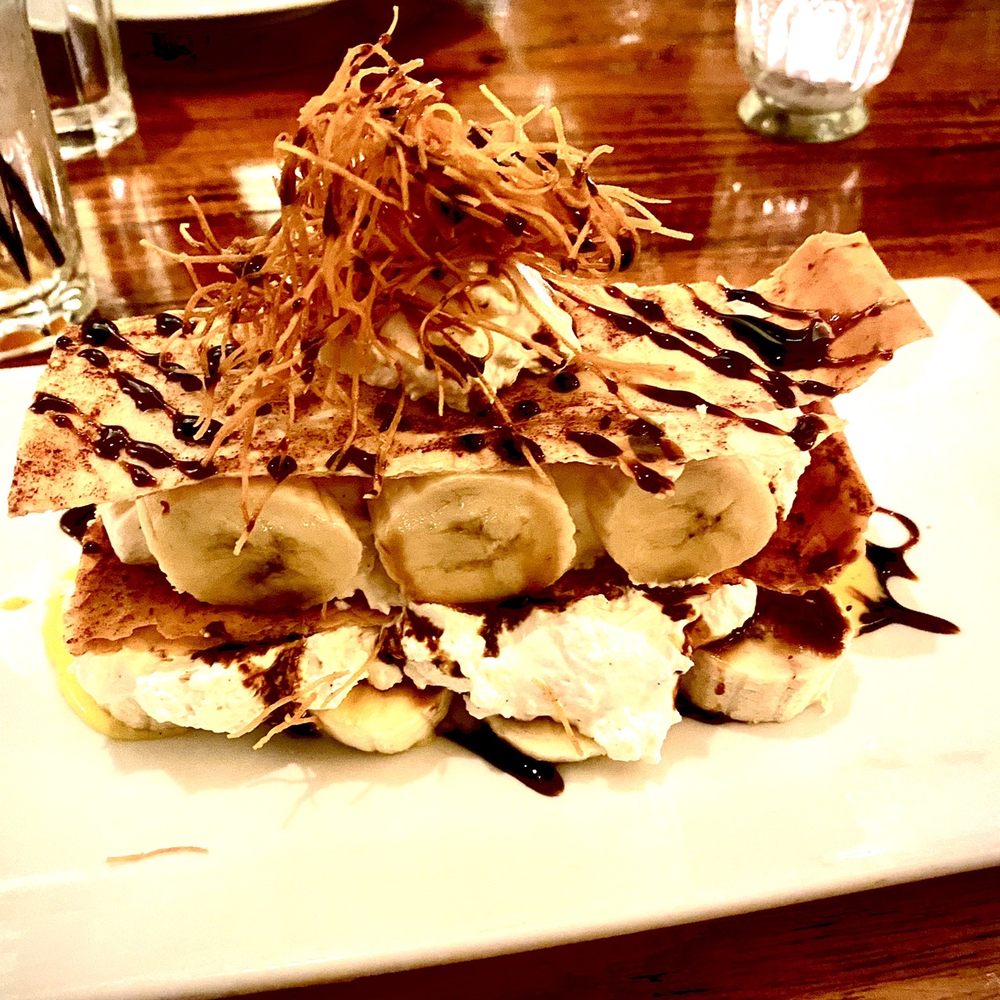 Cafe Adam - Banana Neapolitan - Modern European Near Me - Great Barrington, Massachusetts