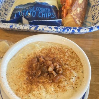 Garbo’s - Clam chowder & lobster roll - Seafood Near Me - Austin, Texas