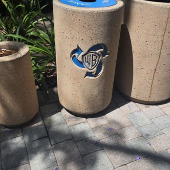 Starbucks - Coffee & Tea Near Me - Burbank, California Starbucks - Coffee & Tea Near Me - Burbank, California