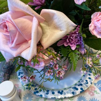 Goshen Florist - Dead flowers. - Florists Near Me - Goshen, New York