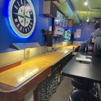 Pied Piper Tavern - Shuffle board! - Dive Bars Near Me - Kent, Washington Pied Piper Tavern - Shuffle board! - Dive Bars Near Me - Kent, Washington