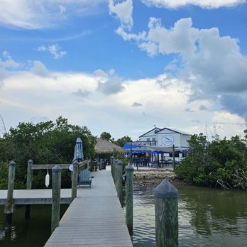 Mainstay - American Near Me - Captiva, Florida Mainstay - American Near Me - Captiva, Florida
