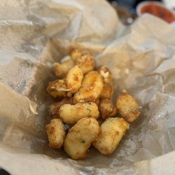 Wing Dome - Garlic Cheese Curds.... Best thing besides the beer! - Chicken Wings Near Me - Seattle, Washington