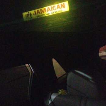 Jr's Jamaica Restaurant - JR's Jamaican Tropical Cuisine - Caribbean Near Me - Chicago, Illinois