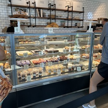 Bonrue Bakery - Bakeries Near Me - St George, Utah Bonrue Bakery - Bakeries Near Me - St George, Utah