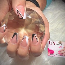 L&V Nails - V French design