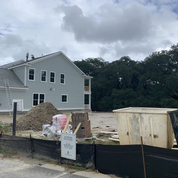 Crescent Homes - The houses face the huge old oak trees - Home Developers Near Me - Charleston, South Carolina Crescent Homes - The houses face the huge old oak trees - Home Developers Near Me - Charleston, South Carolina