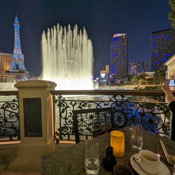 Yellowtail - Outdoor seating, and Bellagio Fountain Water Show - Sushi Bars Near Me - Las Vegas, Nevada Yellowtail - Outdoor seating, and Bellagio Fountain Water Show - Sushi Bars Near Me - Las Vegas, Nevada