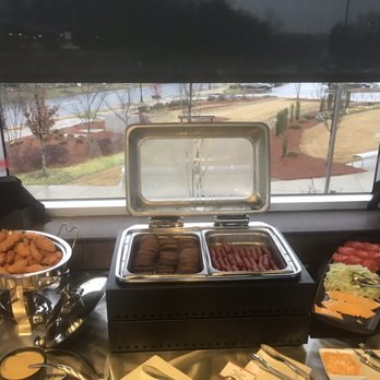 Topgolf - Meat and fixings - New American Near Me - Atlanta, Georgia