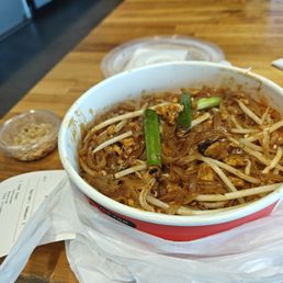 Pad thai Pad thai