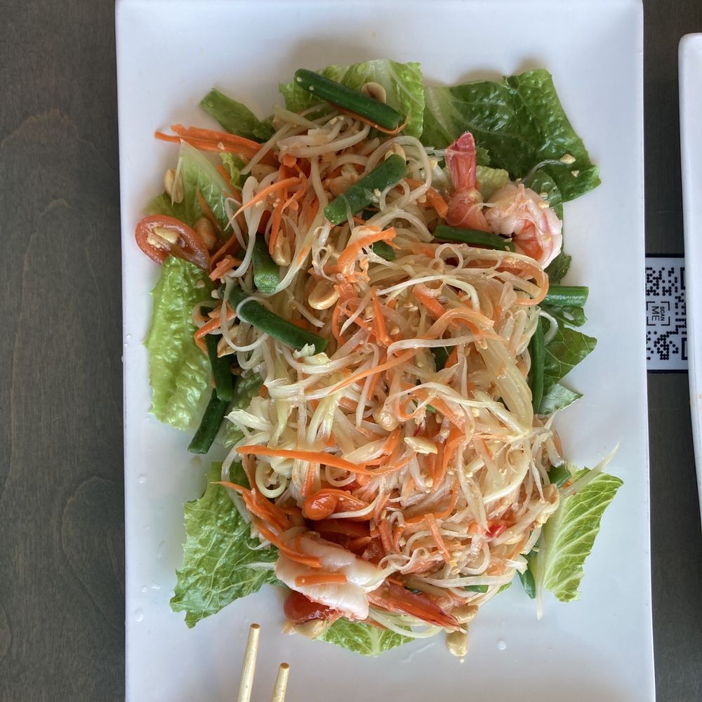 Thai Dishes - Papaya salaf - Thai Near Me - Briarcliff Manor, New York Thai Dishes - Papaya salaf - Thai Near Me - Briarcliff Manor, New York