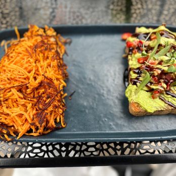 Good Kitchen + Market - Loaded Avocado toast with a side of sweet potato hash - Coffee & Tea Near Me - Marietta, Georgia