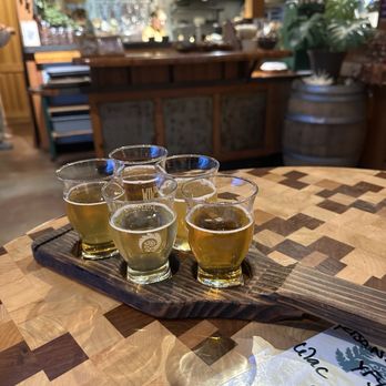 WildCraft Cider & Pantry - Cider taster tray - Cideries Near Me - Yachats, Oregon WildCraft Cider & Pantry - Cider taster tray - Cideries Near Me - Yachats, Oregon