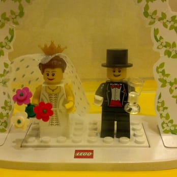 Lego Store - Toy Stores Near Me - Lynnwood, Washington