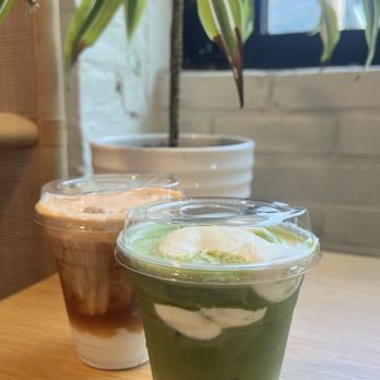 Càphê Roasters - Matcha float and Thai tea latte - Coffee Roasteries Near Me - Philadelphia, Pennsylvania