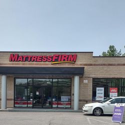 Mattress Firm Commack