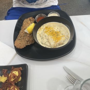 Gritz N' Wafflez - Catfish and cheese grits - Breakfast & Brunch Near Me - Los Angeles, California Gritz N' Wafflez - Catfish and cheese grits - Breakfast & Brunch Near Me - Los Angeles, California