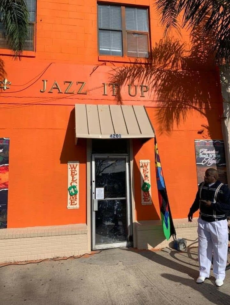 Jazz It Up Lounge & Event Hall Logo