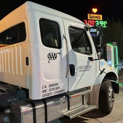 A Toe Truck - Daniel is an excellent toe truck driver. 04/25