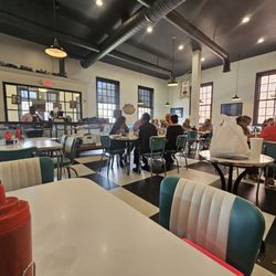 Livingston's Soda Fountain and Grill