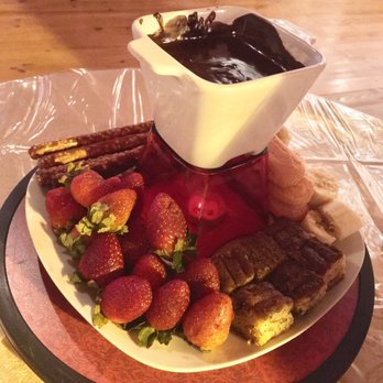 North Fork Chocolate Company - Pretzels, strawberries, banana bread, bananas, ladyfingers - Chocolatiers & Shops Near Me - Mattituck, New York
