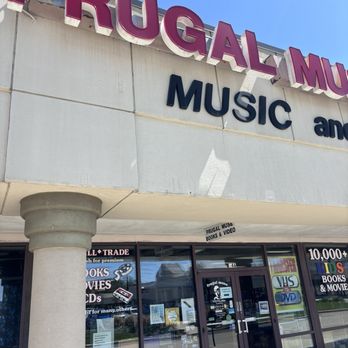 Frugal Muse Books - Bookstores Near Me - Darien, Illinois