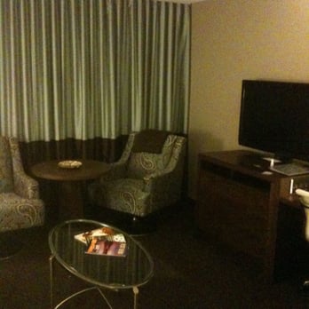 Oxford Hotel Bend - Sitting area - Hotels Near Me - Bend, Oregon