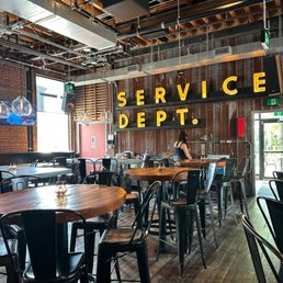 Social opened at 10 am for brunch! Perfect. Social opened at 10 am for brunch! Perfect.