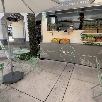 Devia Juice Bar - Stand in between West Elm & Nordstrom Rack - Juice Bars & Smoothies Near Me - Miami, Florida