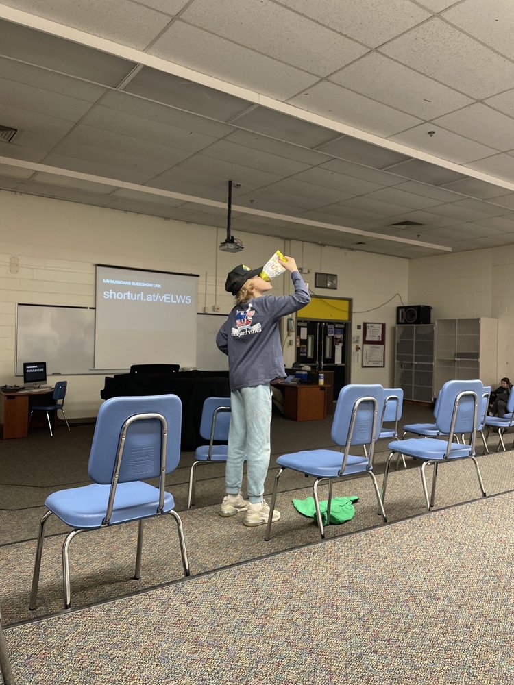 OAK GROVE MIDDLE SCHOOL Updated December 2024 1300 W 106th St
