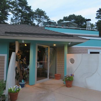 CShore Kitchen and Bar - Exterior - New American Near Me - Wellfleet, Massachusetts