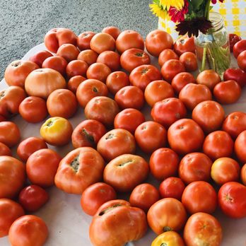 Lakeside Farmers' Market - Homegrown local tomatoes - Farmers Market Near Me - Richmond, Virginia