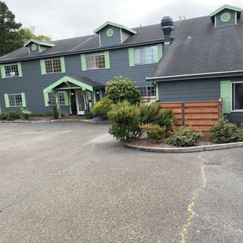 SCP Depoe Bay - Front of the hotel - Hotels Near Me - Depoe Bay, Oregon