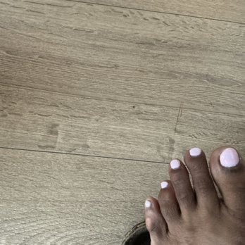 Essential Beauty Bar - Nail Salons Near Me - Toronto, Ontario