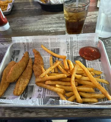 RENDEZVOUS SPORTS BAR AND GRILL by null