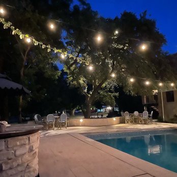 Sophie's Gasthaus - My relaxing spot was by the pool - Bed & Breakfast Near Me - New Braunfels, Texas