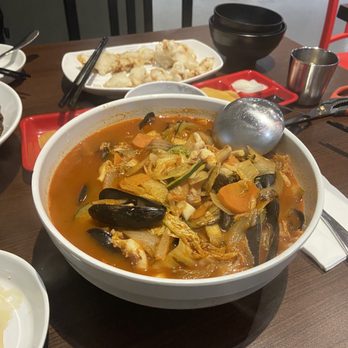 Kim's Noodle - Large Jjamppong - Korean Near Me - North York, Ontario Kim's Noodle - Large Jjamppong - Korean Near Me - North York, Ontario