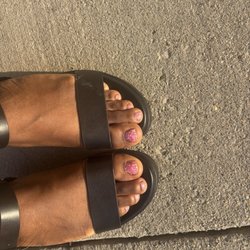 Grandlux Nail Salon - My toes after my appointment! Super cute
