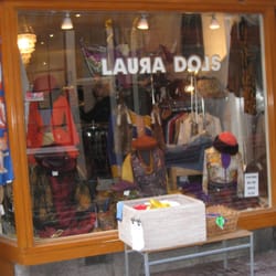 Laura Dols