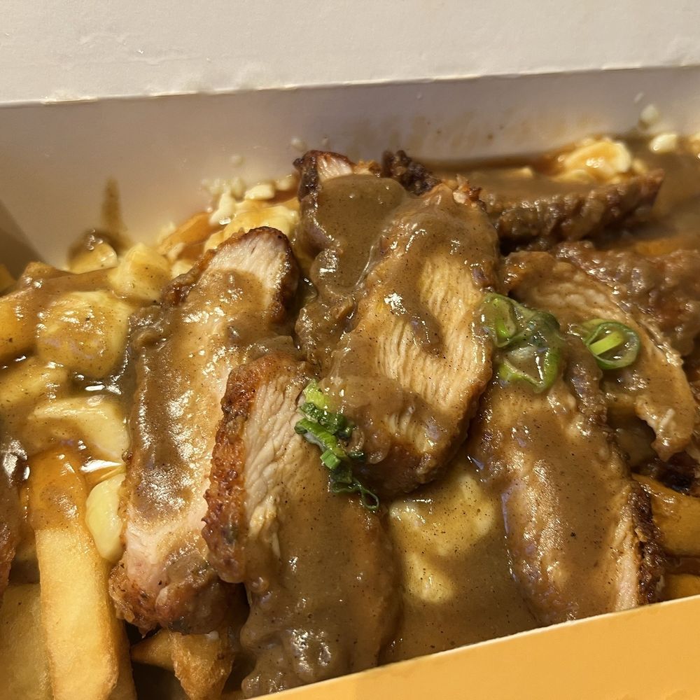 Chicken katsu poutine Chicken katsu poutine