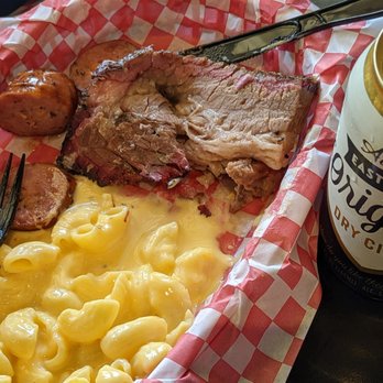 B-Daddy's BBQ - Barbeque Near Me - Helotes, Texas B-Daddy's BBQ - Barbeque Near Me - Helotes, Texas