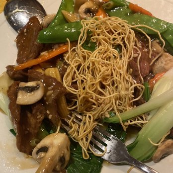 Sun Shui Restaurant - Noodles and beef - Chinese Near Me - Arlington Heights, Illinois