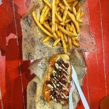 Dat Dog - Hot Dogs Near Me - New Orleans, Louisiana