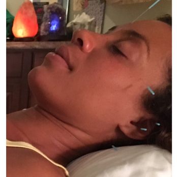 Christine Walinch, LAc - Oahu Acupuncture RELAX and Heal - Acupuncture Near Me - Honolulu, Hawaii Christine Walinch, LAc - Oahu Acupuncture RELAX and Heal - Acupuncture Near Me - Honolulu, Hawaii