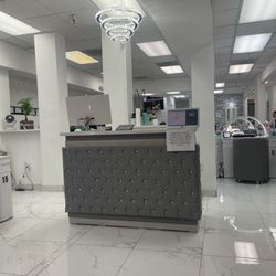 Elegant Nails - Front Desk Check In