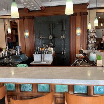 Bar & Board Bistro - Bar - Cocktail Bars Near Me - Newport, Rhode Island