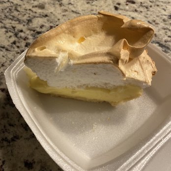 Riverview Cafe - Lemon meringue pie for the road - Seafood Near Me - Sneads Ferry, North Carolina