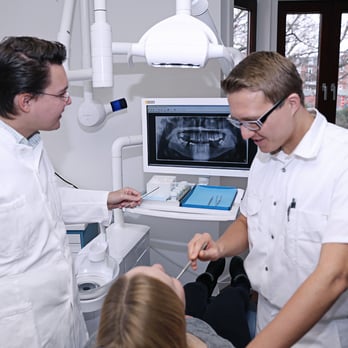 Dres. med. dent. Brüchmann - modernste schonende Verfahren - General Dentistry Near Me - Hamburg, HH Dres. med. dent. Brüchmann - modernste schonende Verfahren - General Dentistry Near Me - Hamburg, HH
